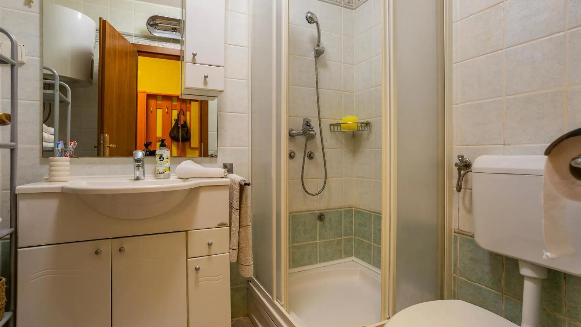 Stunning Apartment In Malinska