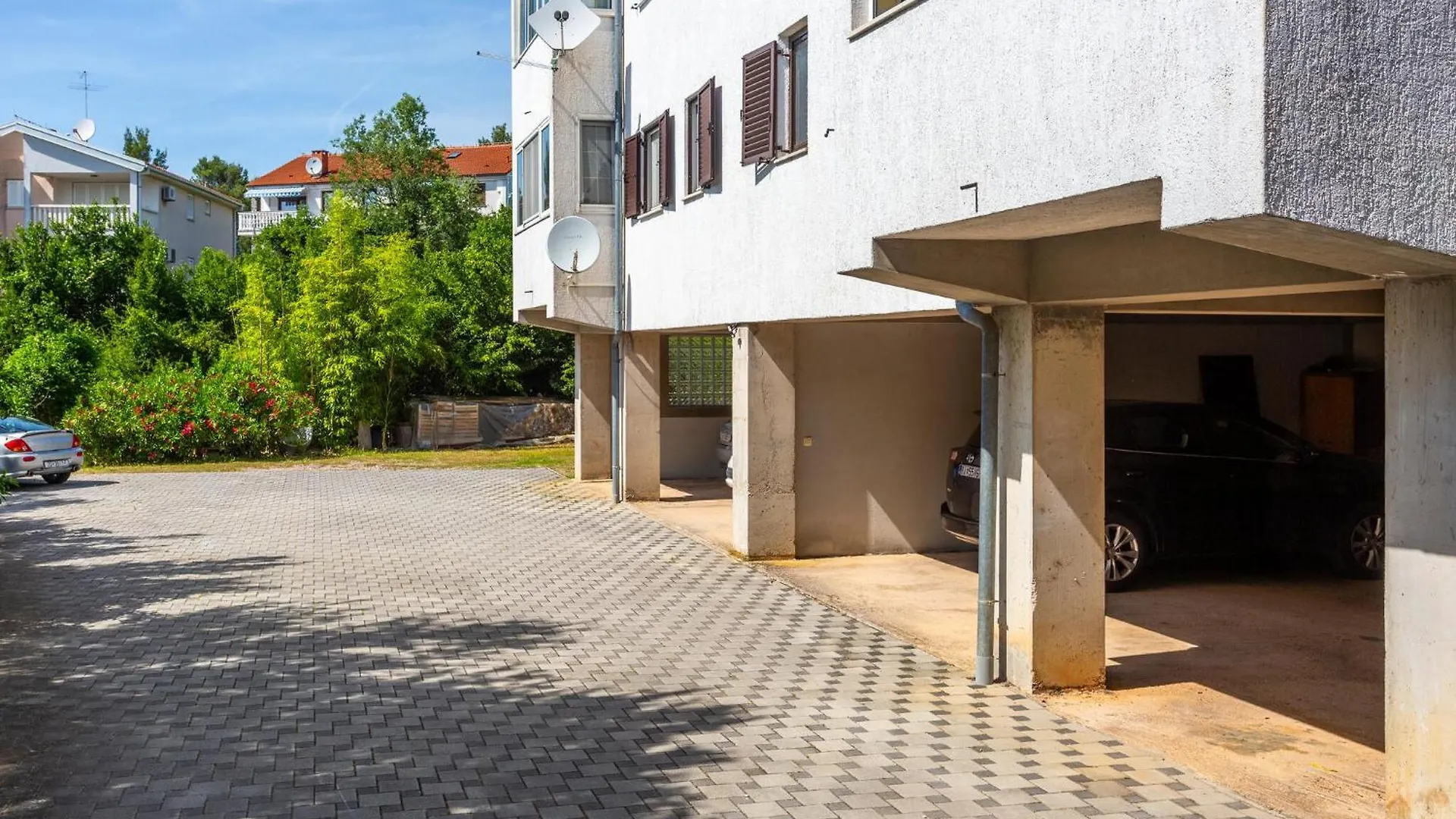 Stunning Apartment In Malinska Croatia
